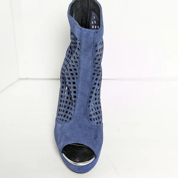 Colin Stuart suede heels - Picture 8 of 16